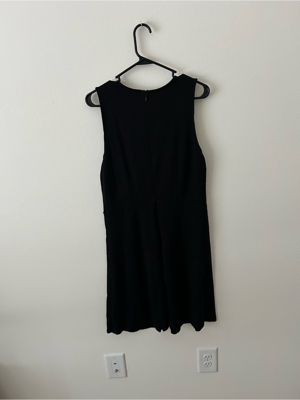 Old Navy Black Sleeveless Midi Dress